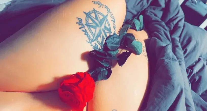 OnlyFans cuenta hollyhardcorexo header 2