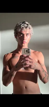 OnlyFans account  thatguyem9 avatar 1