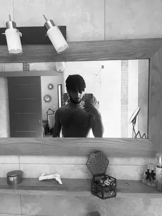 OnlyFans cuenta playboyarthy header 2