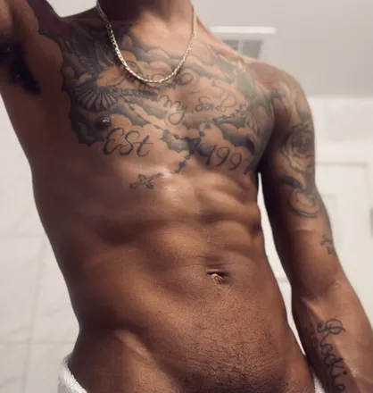 OnlyFans cuenta vvercetti header 2