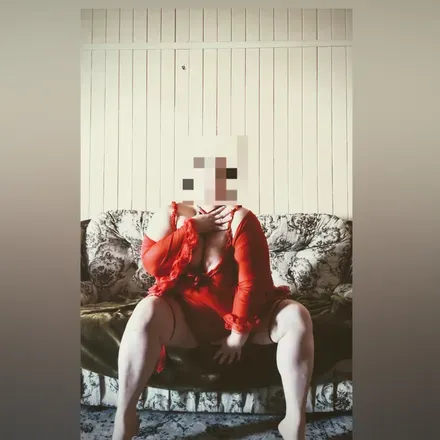 OnlyFans account  smittenkit avatar 1