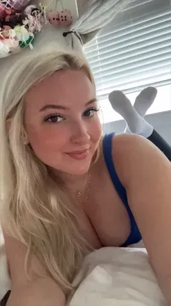 OnlyFans account  chloe.footsie avatar 1
