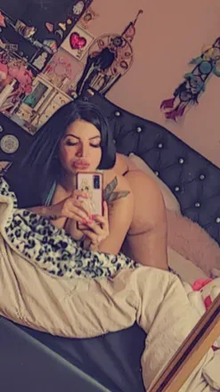 OnlyFans cuenta breebaybeecakeee header 2