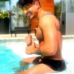 OnlyFans cuenta onfiremaxi avatar 1
