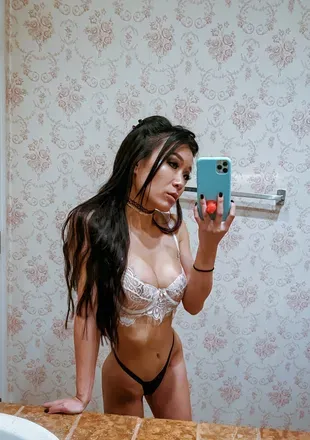 OnlyFans account  hannahlovex avatar 1