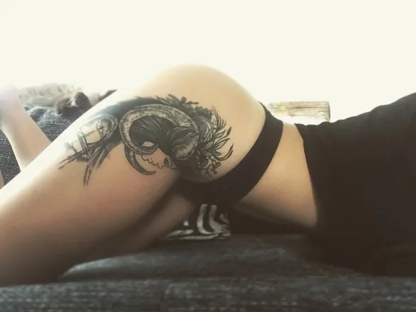 OnlyFans cuenta mia_reese header 2