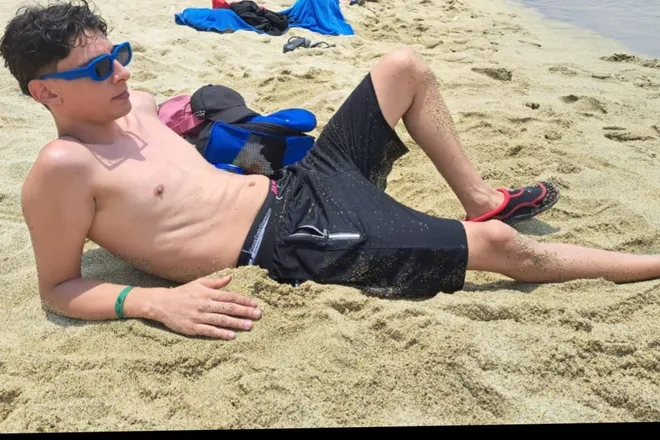 OnlyFans cuenta santi69693 header 2