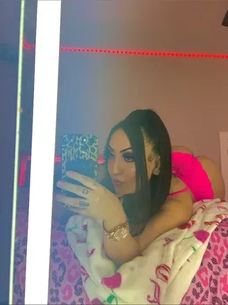 OnlyFans cuenta bosssbitchfeee header 2
