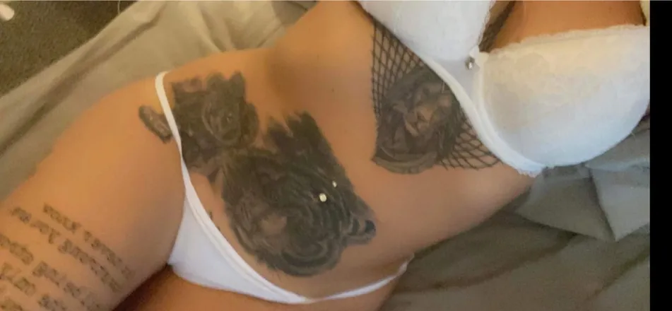 OnlyFans cuenta tattooedgymbunny header 2