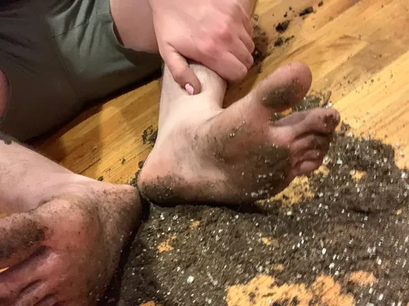 OnlyFans cuenta pretty_man_feet header 2