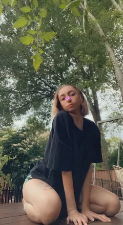 OnlyFans cuenta xxx.little.devil header 2