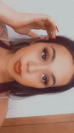 OnlyFans cuenta yourfavlatina23 avatar 1