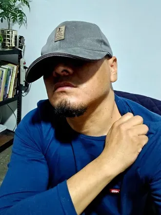 OnlyFans cuenta gloryholeowen avatar 1
