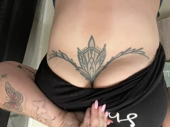 OnlyFans cuenta nicole6987 header 2