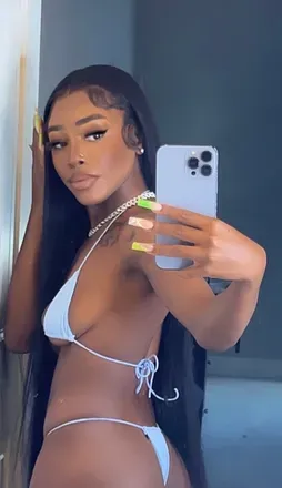 OnlyFans cuenta adrililassss avatar 1