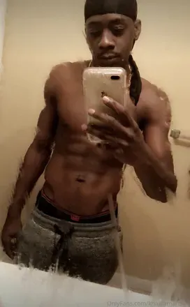 OnlyFans cuenta herfavoritechocolate avatar 1