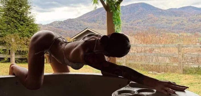 OnlyFans cuenta uluvzellavip header 2
