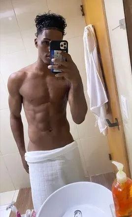 OnlyFans cuenta elbello.5 avatar 1
