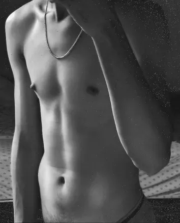 OnlyFans cuenta youngbisx avatar 1