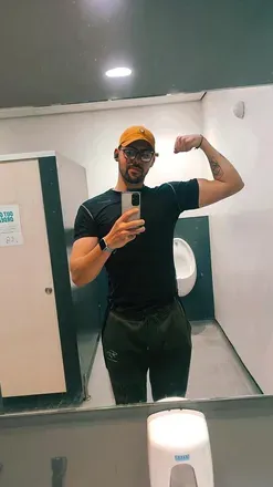 OnlyFans account  xlatinogold avatar 1