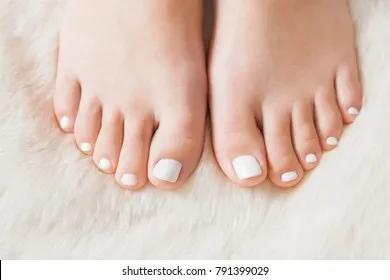 OnlyFans cuenta laney_toes header 2