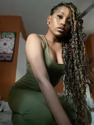 OnlyFans account  henny.skin avatar 1
