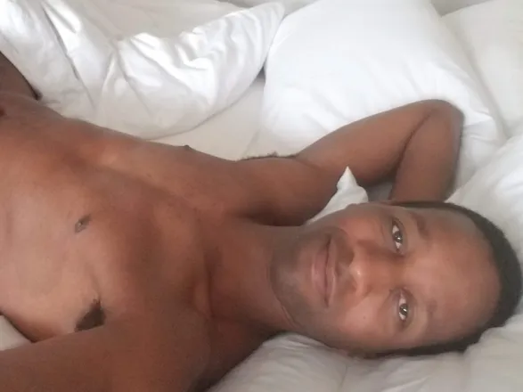 OnlyFans cuenta allaboutthecurve header 2