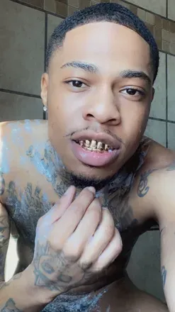 OnlyFans cuenta yungcarlito header 1