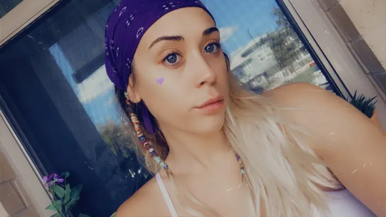 OnlyFans account  lydialuv avatar 1