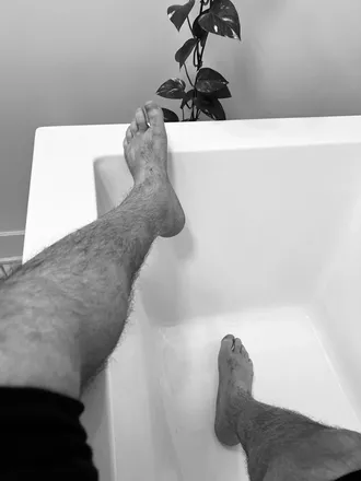 OnlyFans cuenta smallbarefoot header 2