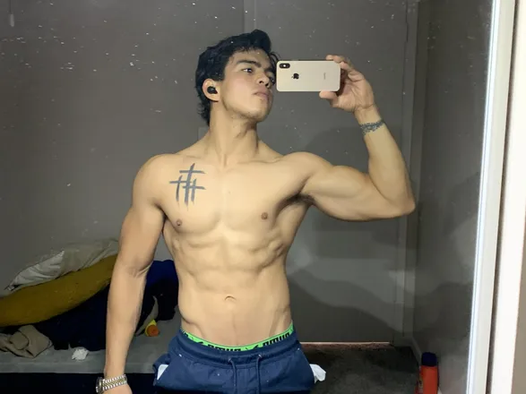 OnlyFans account  guecarr header 2