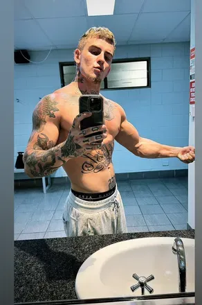 OnlyFans cuenta daddyinkk header 2