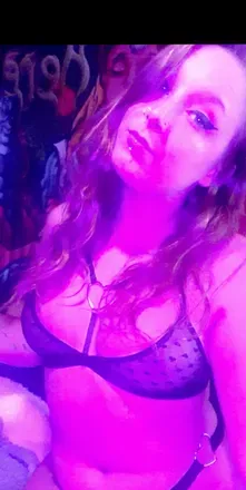 OnlyFans cuenta bellaababyy420 avatar 1