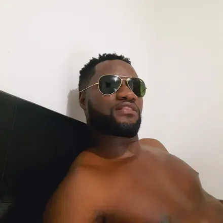 OnlyFans cuenta yeblack avatar 1
