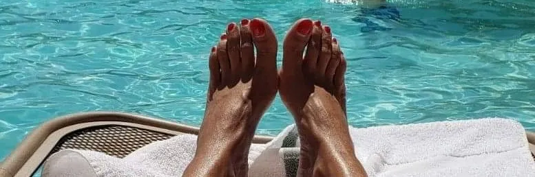 OnlyFans cuenta petitefeet186 header 2