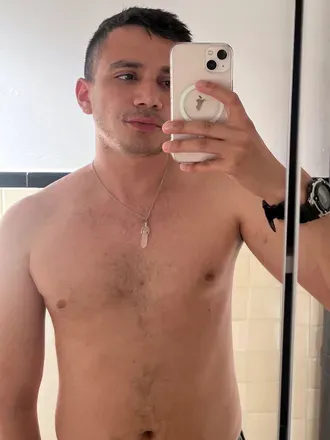 OnlyFans of jhoncolomb