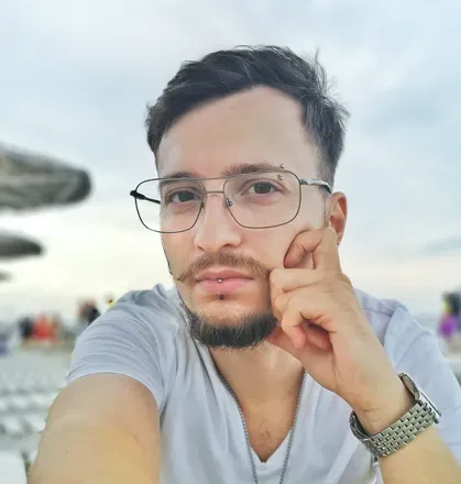 OnlyFans cuenta mr.radiospace avatar 1