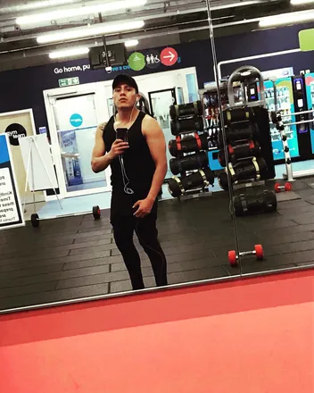 OnlyFans cuenta castillo060 header 2