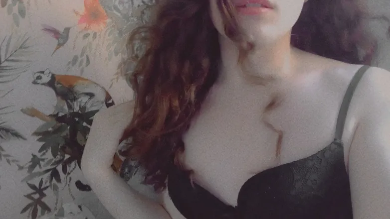 OnlyFans cuenta alicebanana header 2