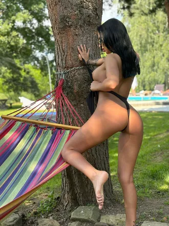 OnlyFans cuenta velmaevans header 2