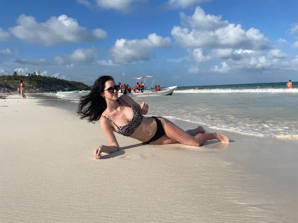 OnlyFans cuenta ashley-g header 2