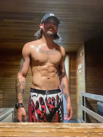 OnlyFans account  wolfe303 avatar 1