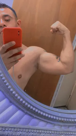 OnlyFans cuenta victorianoprince69 header 2