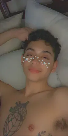 OnlyFans cuenta burberryandbitches avatar 1
