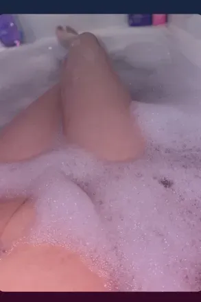 OnlyFans account  emily0708 header 1