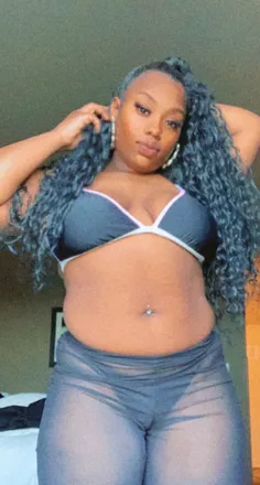 OnlyFans cuenta yoursecretdime header 2