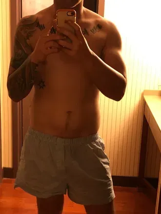 OnlyFans cuenta ausboi94 avatar 1