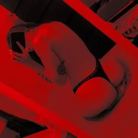 OnlyFans account  glitchingout avatar 1