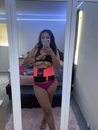 OnlyFans cuenta roni.xoxo1 header 2