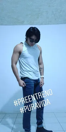OnlyFans account  santiagolove avatar 1